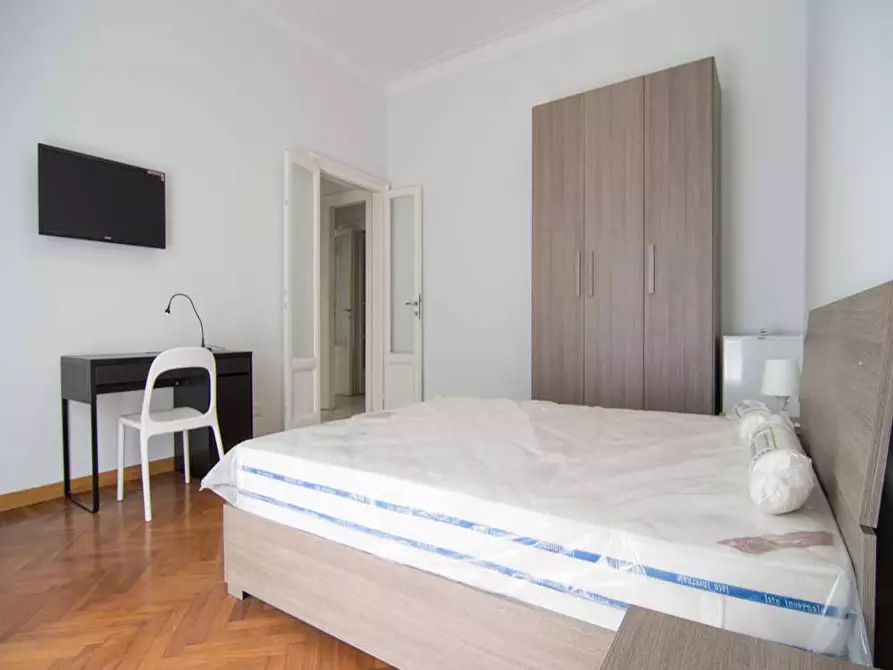 Immagine 6 di Camera in affitto  in Piazzale Susa11 a Milano