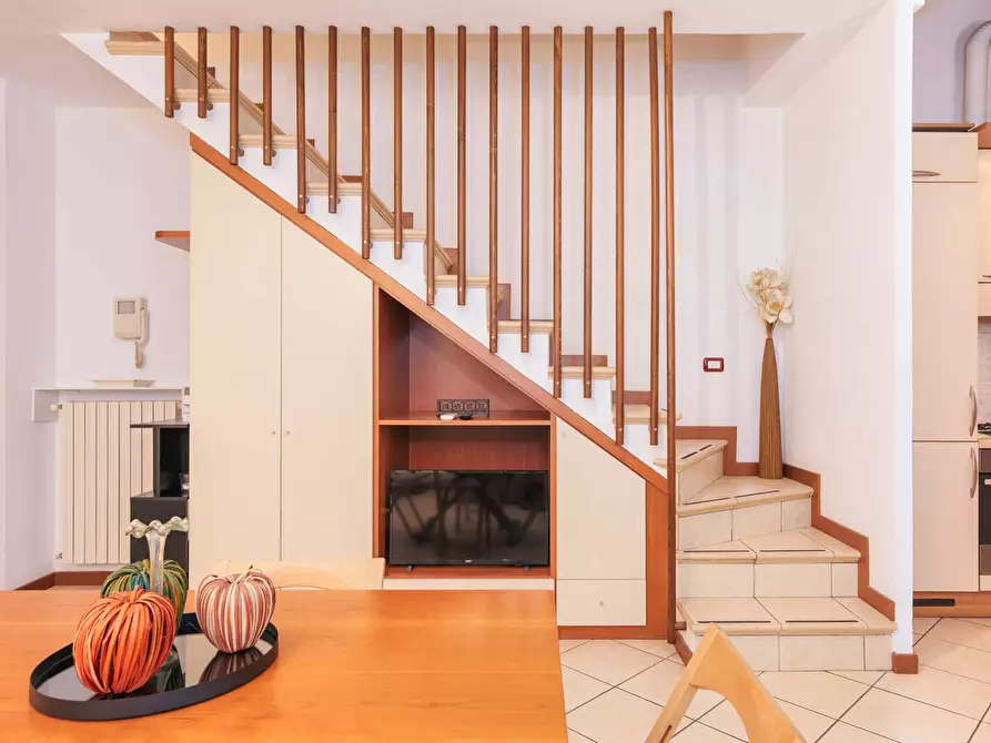 Immagine 18 di Appartamento in affitto  in Via Coluccio Salutati a Milano