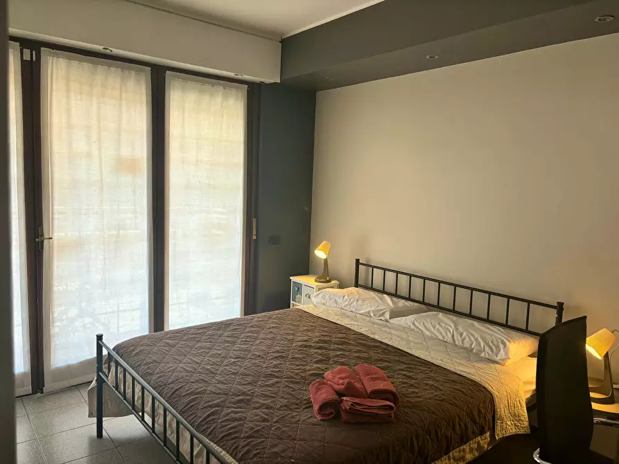 Immagine 2 di Camera in affitto  in Via Circonvallazione a Buccinasco