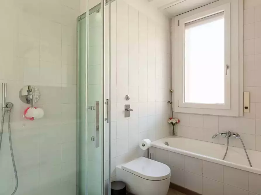 Immagine 21 di Appartamento in affitto  in Via Friuli51 a Milano