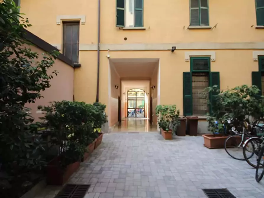 Immagine 15 di Appartamento in affitto  in Via Lodovico Castelvetro18 a Milano