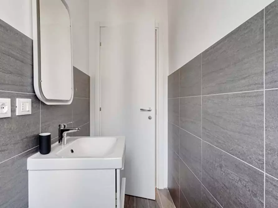 Immagine 10 di Camera in affitto  in Via Annibale Caretta1 a Milano