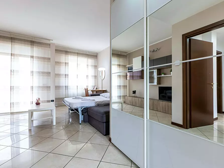 Immagine 10 di Appartamento in affitto  in Via della Capinera a Milano