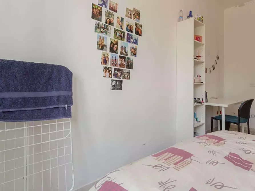 Immagine 29 di Camera in affitto  in Via Achille Feraboli a Milano