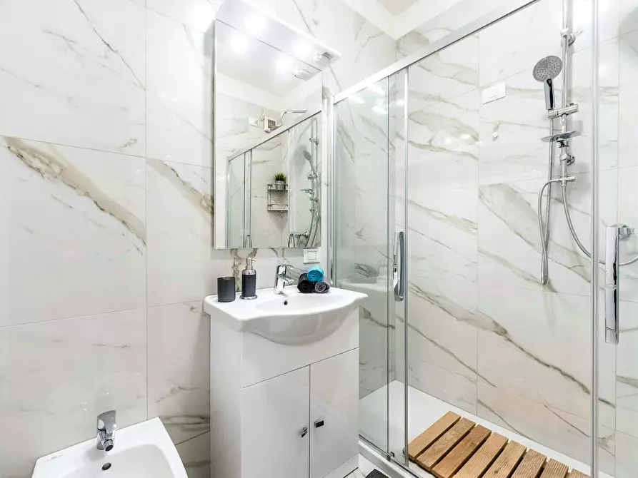 Immagine 8 di Camera in affitto  in Via Milano a Venezia