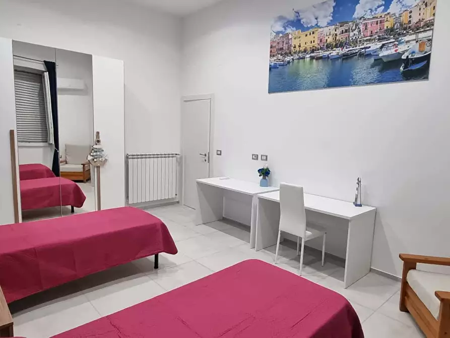 Immagine 5 di Camera in affitto  in Via dei Tribunali268 a Napoli