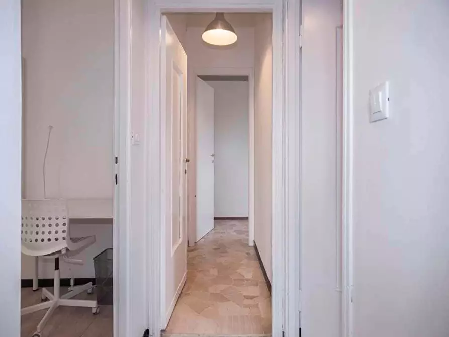Immagine 10 di Camera in affitto  in Via Salvatore Barzilai14 a Milano