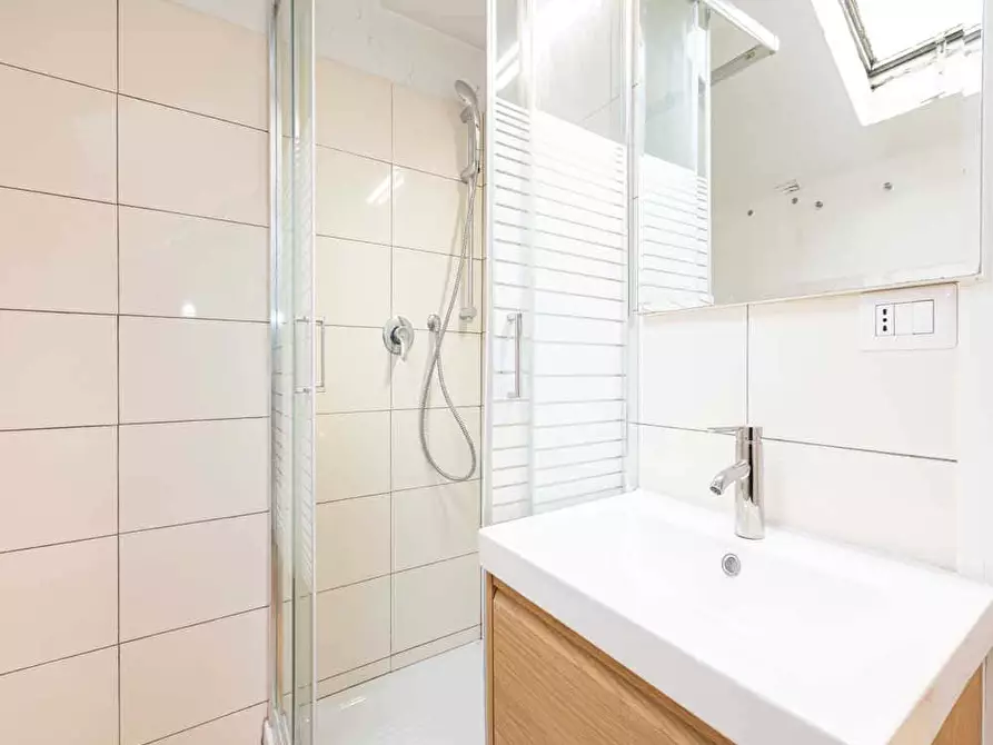 Immagine 19 di Camera in affitto  in Via Comelico8 a Milano