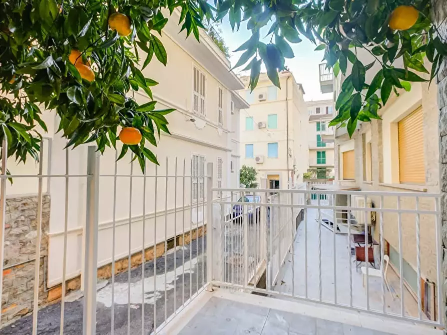 Immagine 17 di Appartamento in affitto  in Via Giovanni Pascoli13 a Alassio