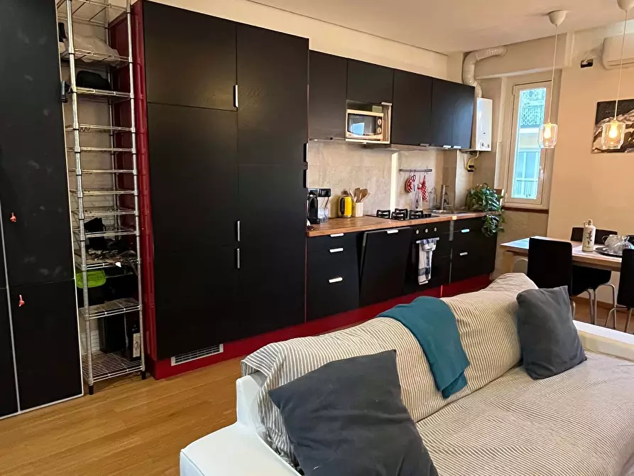 Immagine 5 di Appartamento in affitto  in Via Legnone71 a Milano