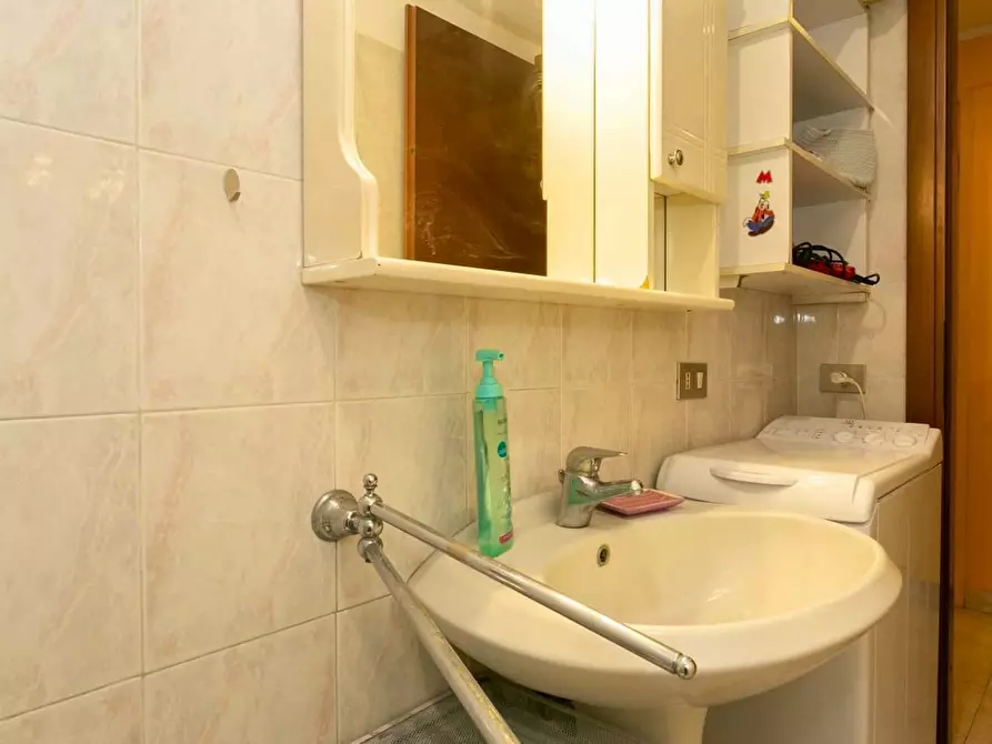 Immagine 16 di Camera in affitto  in Via Ruggero Bonghi a Milano