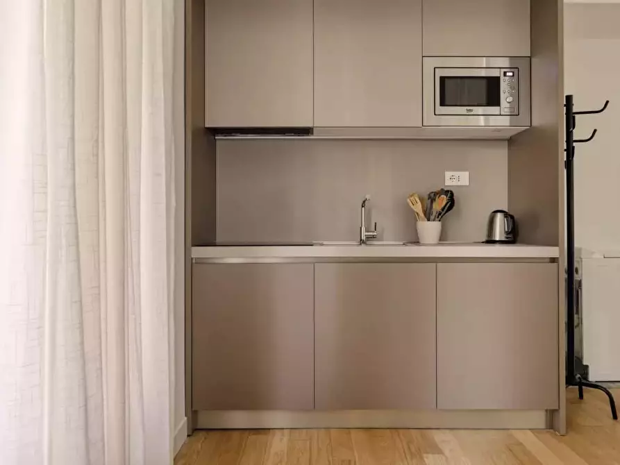 Immagine 2 di Appartamento in affitto  in Corso di Porta Nuova52a a Milano