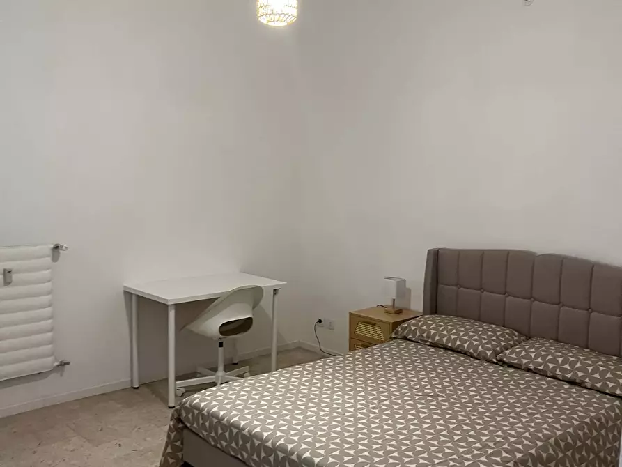 Immagine 2 di Camera in affitto  in Via Imperia6 a Roma