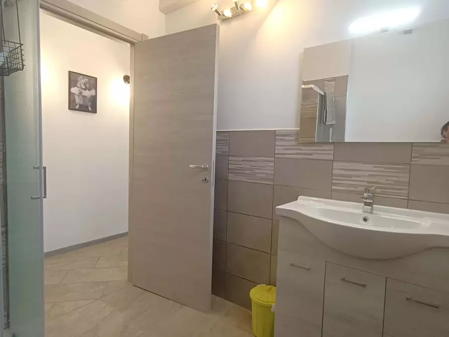 Immagine 25 di Camera in affitto  in Via Castellammare13 a Milano