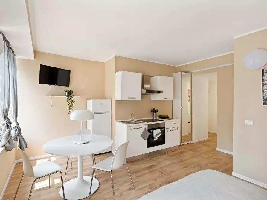 Immagine 5 di Appartamento in affitto  in Via Isaac Newton18b a Milano