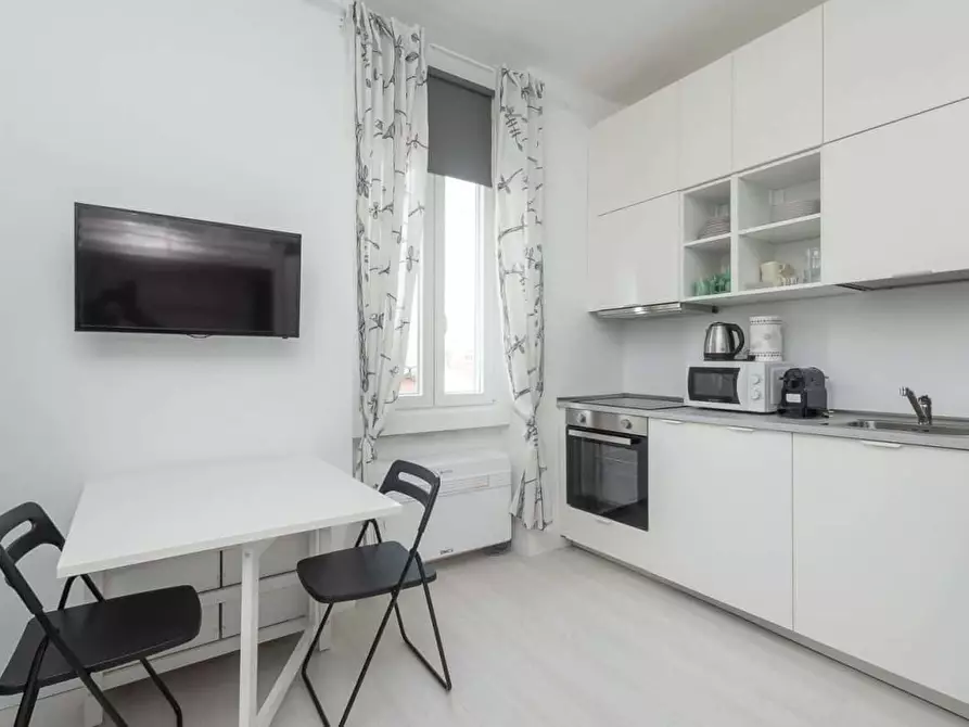 Immagine 2 di Appartamento in affitto  in Via Giulio Carcano19 a Milano