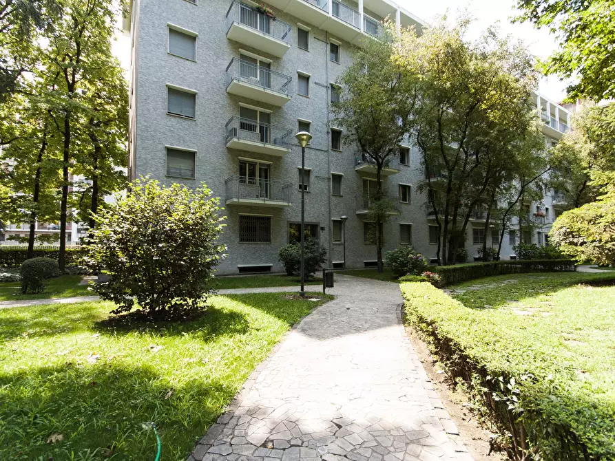 Immagine 20 di Appartamento in affitto  in Via Andrea Solari43 a Milano