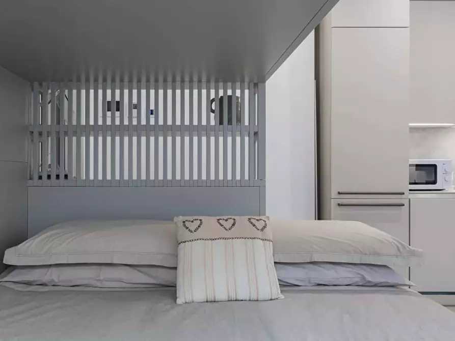 Immagine 20 di Appartamento in affitto  in Viale Campania23 a Milano