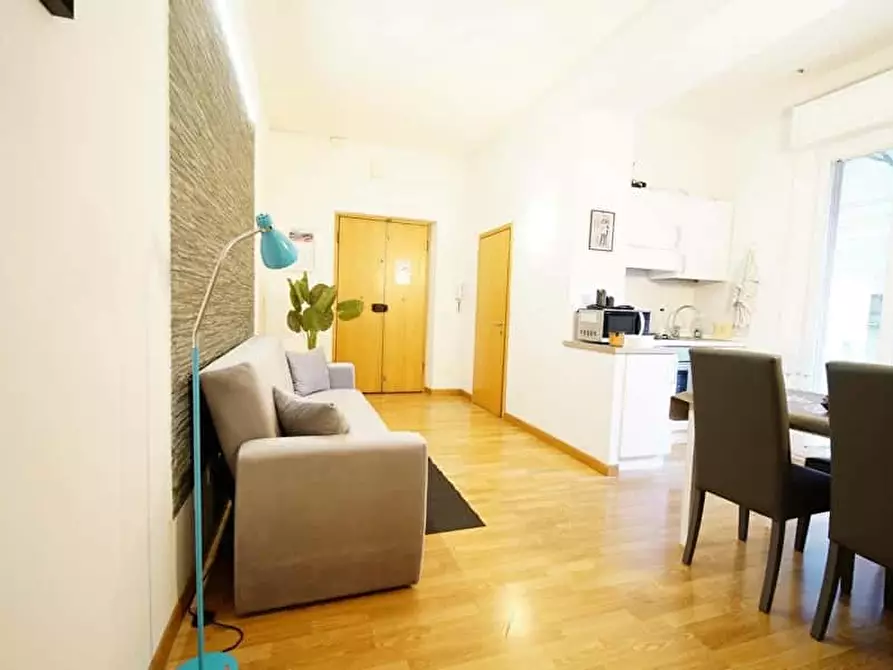 Immagine 2 di Appartamento in affitto  in Corso Venezia19 a Verona