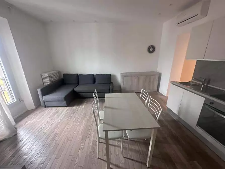 Immagine 6 di Appartamento in affitto  in Via Macedonio Melloni4 a Milano