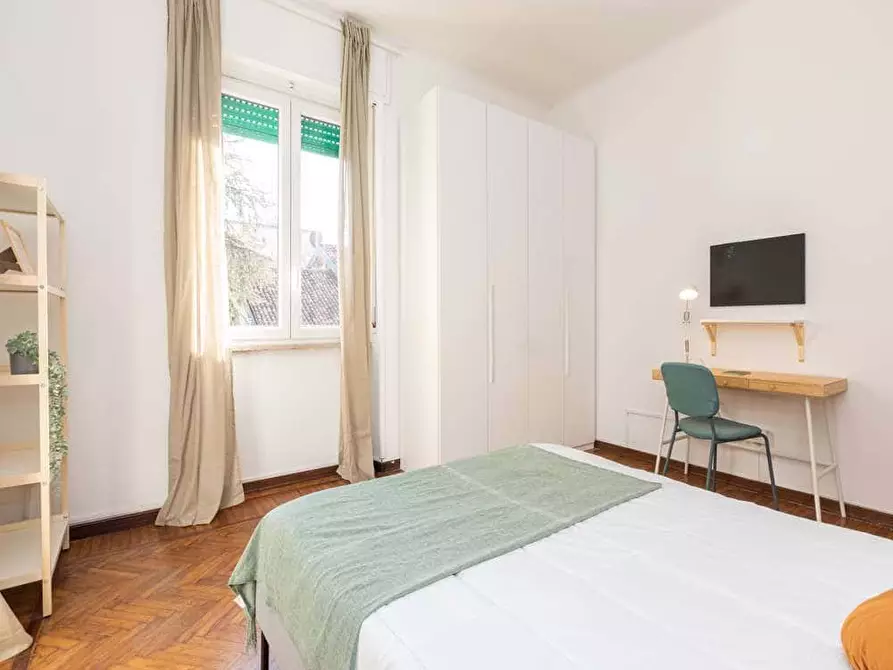 Immagine 2 di Camera in affitto  in Via Giuseppe Regaldi17 a Milano