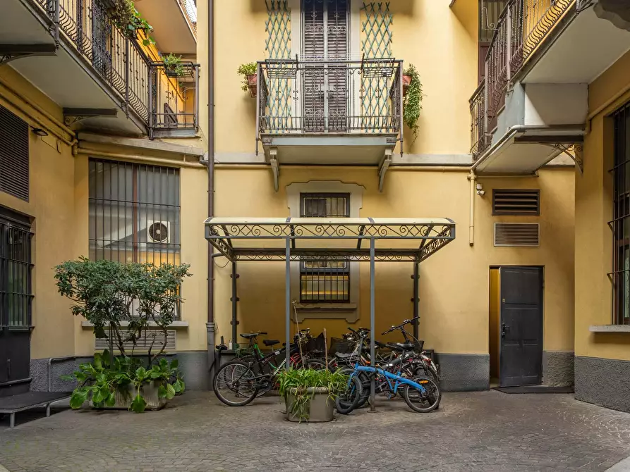 Immagine 45 di Appartamento in affitto  in Via Emilio Cornalia12 a Milano
