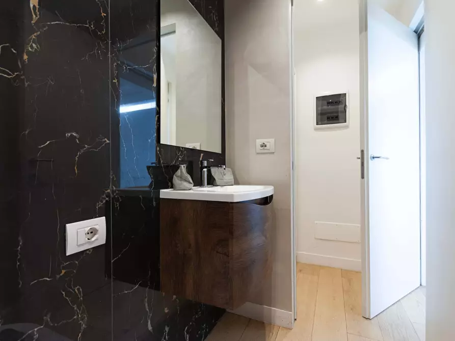 Immagine 7 di Appartamento in affitto  in Via Nino Bixio33 a Milano