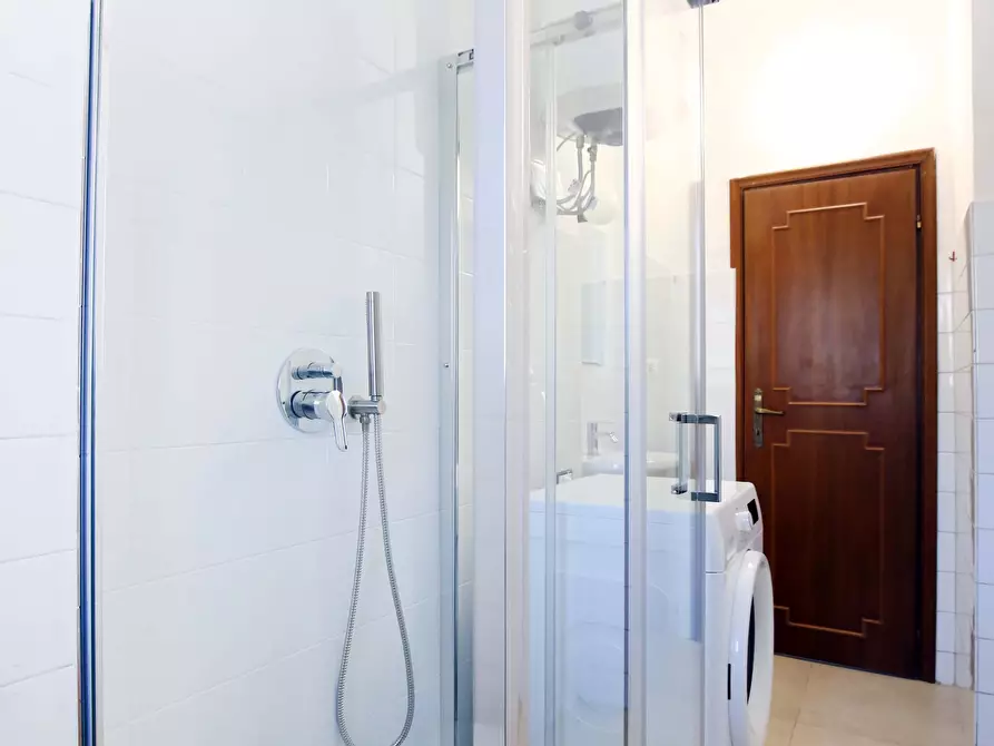 Immagine 20 di Camera in affitto  in Via Carlo Marx6 a Milano