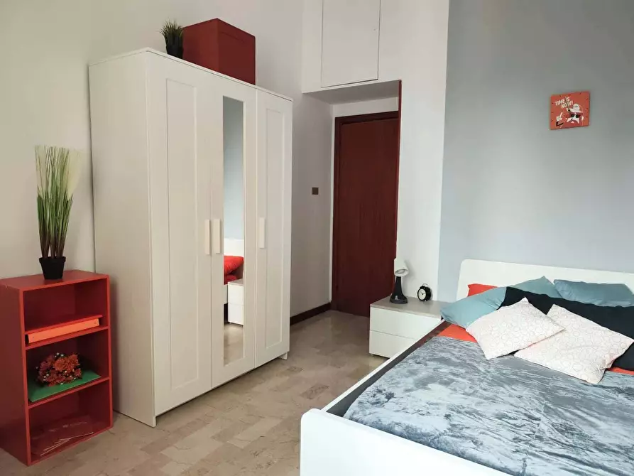Immagine 5 di Camera in affitto  in Via della Barca45 a Bologna