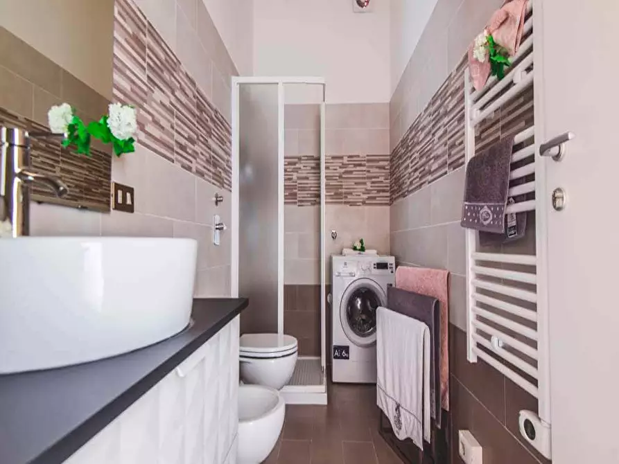 Immagine 11 di Camera in affitto  in Viale Nazario Sauro4 a Milano