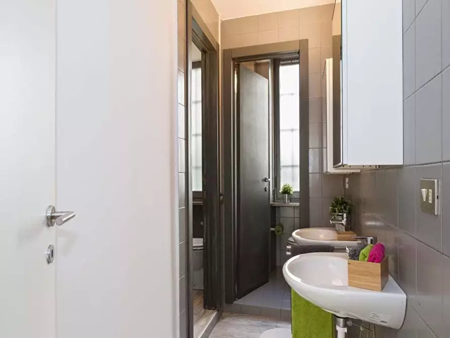 Immagine 35 di Camera in affitto  in Via Larga26 a Milano