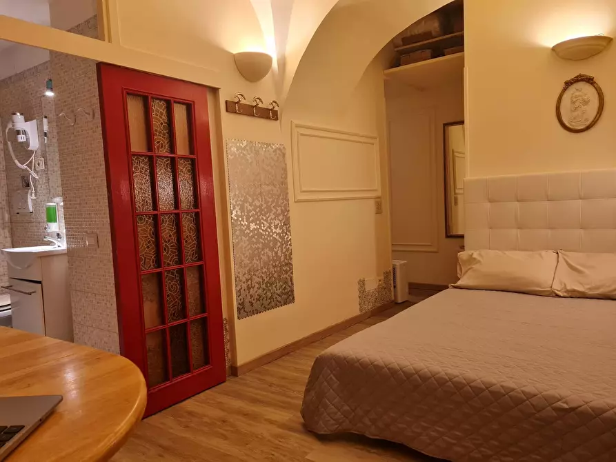 Immagine 20 di Appartamento in affitto  in Via Degli Orti d'Alibert4 a Roma