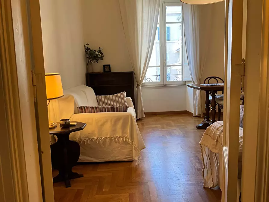Immagine 42 di Appartamento in affitto  in Via di Sant'Andrea delle Fratte a Roma