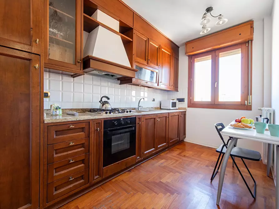 Immagine 4 di Appartamento in affitto  in Via Battindarno13 a Bologna