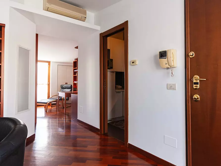 Immagine 18 di Appartamento in affitto  in Via Nicola Piccinni3 a Milano