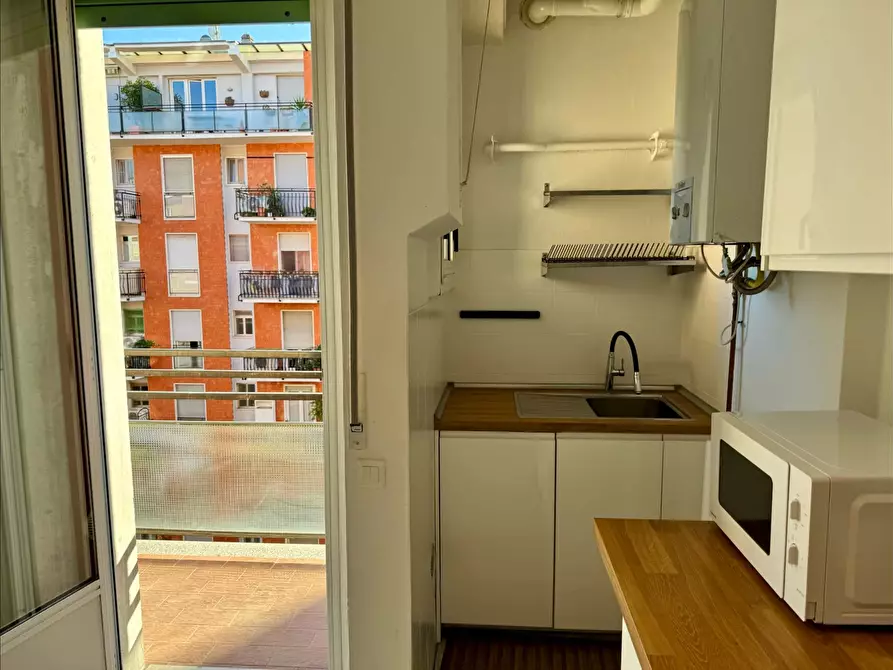 Immagine 12 di Camera in affitto  in Via Francesco Caracciolo26 a Milano