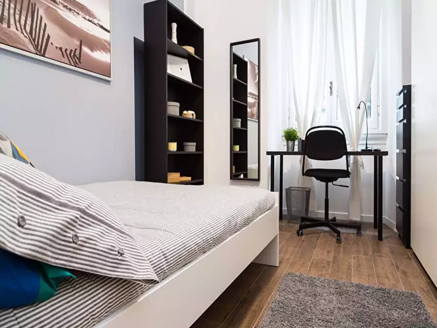 Immagine 6 di Camera in affitto  in Via Saverio Mercadante17 a Milano