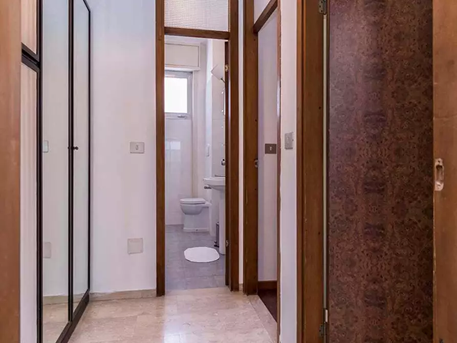 Immagine 45 di Camera in affitto  in Via Giuseppe Frua16 a Milano