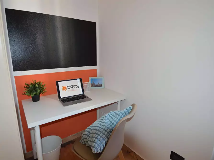 Immagine 5 di Camera in affitto  in Via Alfeo Corassori70 a Modena