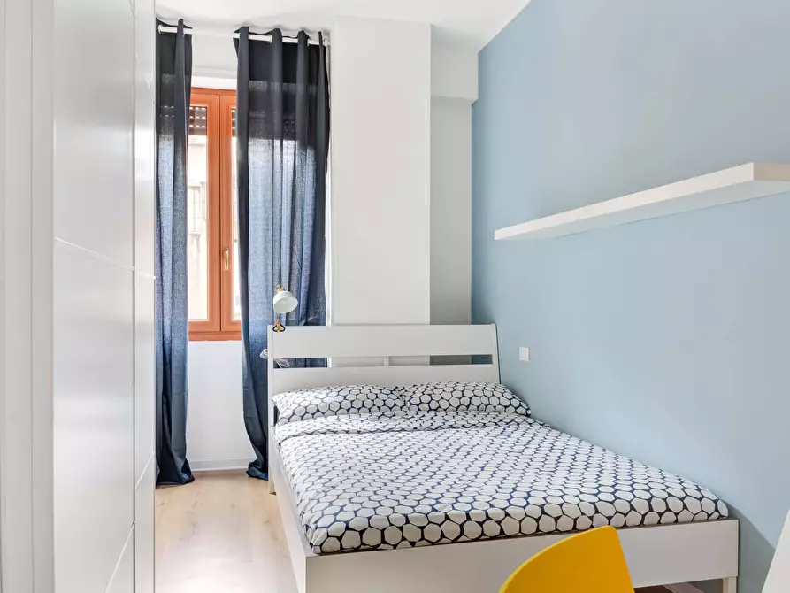 Immagine 2 di Camera in affitto  in Via Stromboli1 a Milano