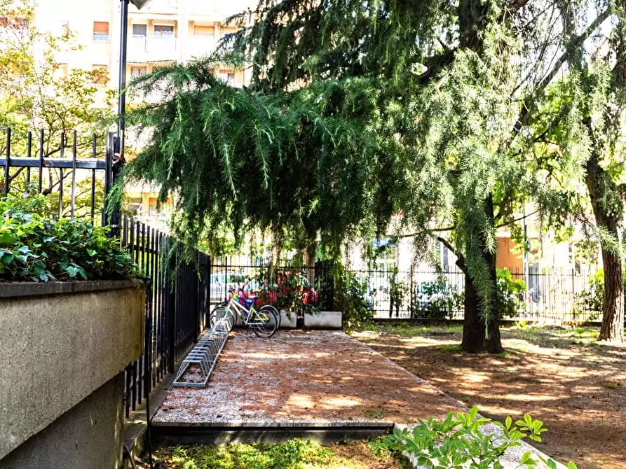 Immagine 14 di Camera in affitto  in Via Francesco de Sanctis76 a Milano