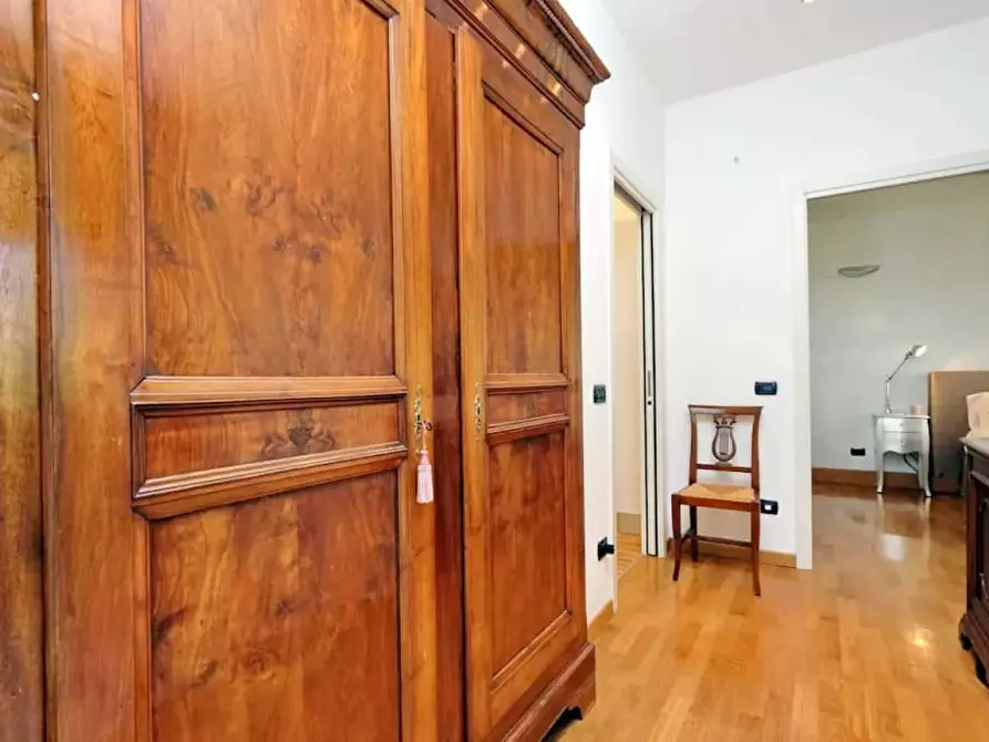 Immagine 39 di Appartamento in affitto  in Via Andrea Solari a Milano