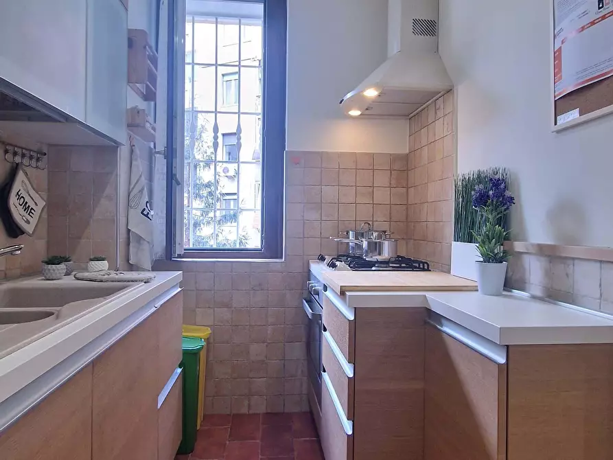 Immagine 11 di Camera in affitto  in Viale Ippocrate146 a Roma