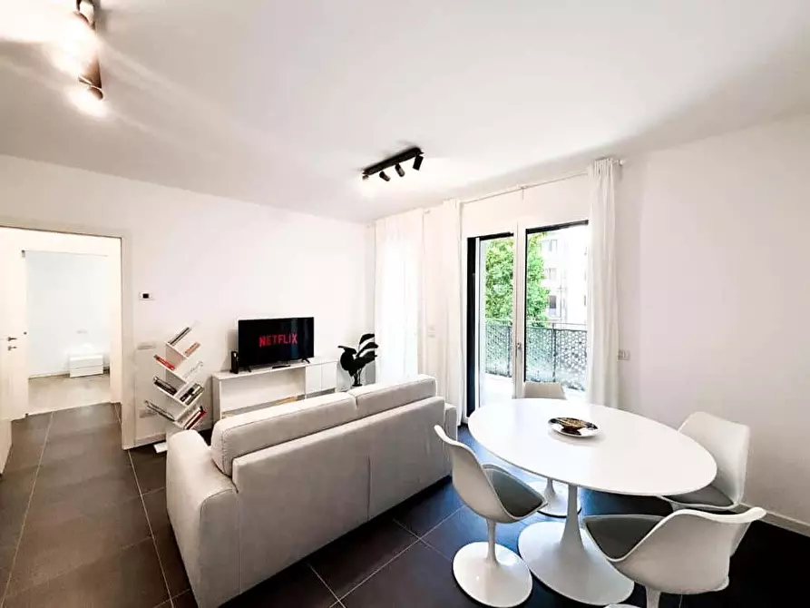 Immagine 2 di Appartamento in affitto  in Via Giovanni Battista Piranesi18 a Milano
