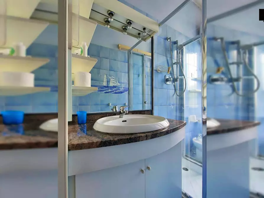 Immagine 6 di Camera in affitto  in Via Monzambano a Milano