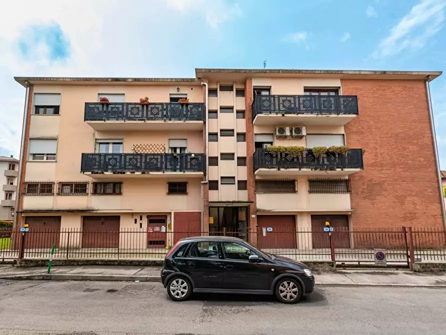 Immagine 11 di Camera in affitto  in Via Cà Magno a Padova