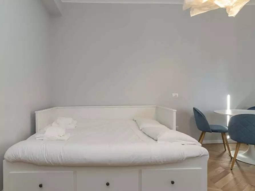 Immagine 10 di Appartamento in affitto  in Via Curtatone4 a Milano