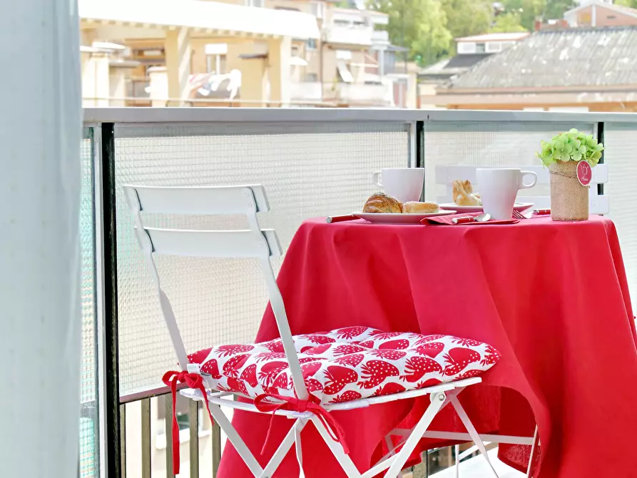 Immagine 25 di Appartamento in affitto  in Via della Cava Aurelia82 a Roma