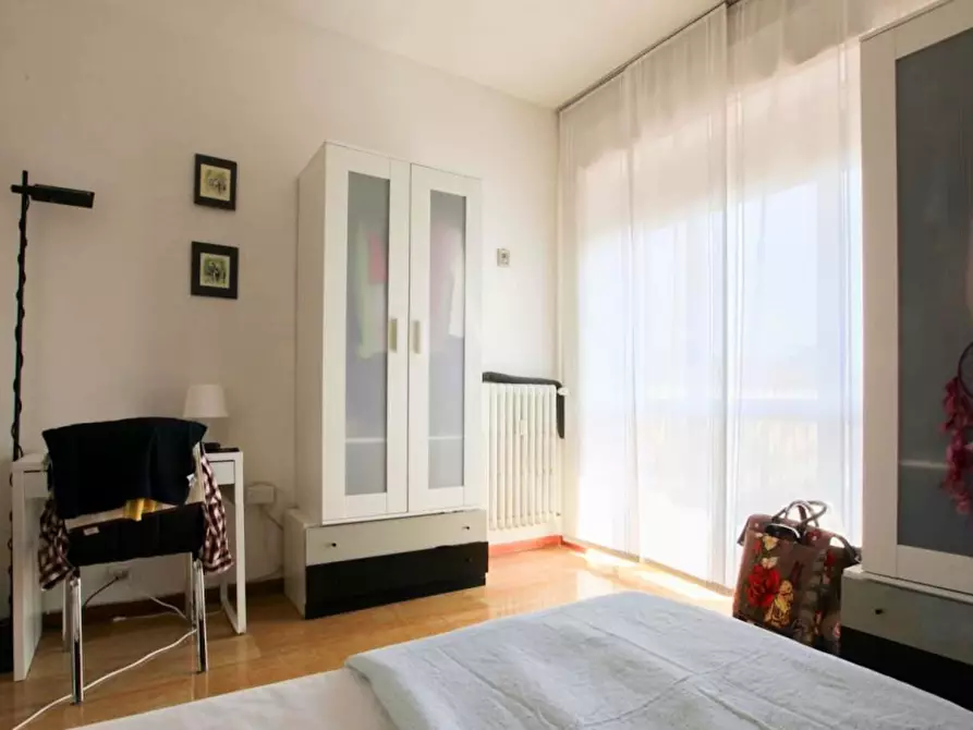 Immagine 14 di Appartamento in affitto  in Alzaia Naviglio Pavese a Milano