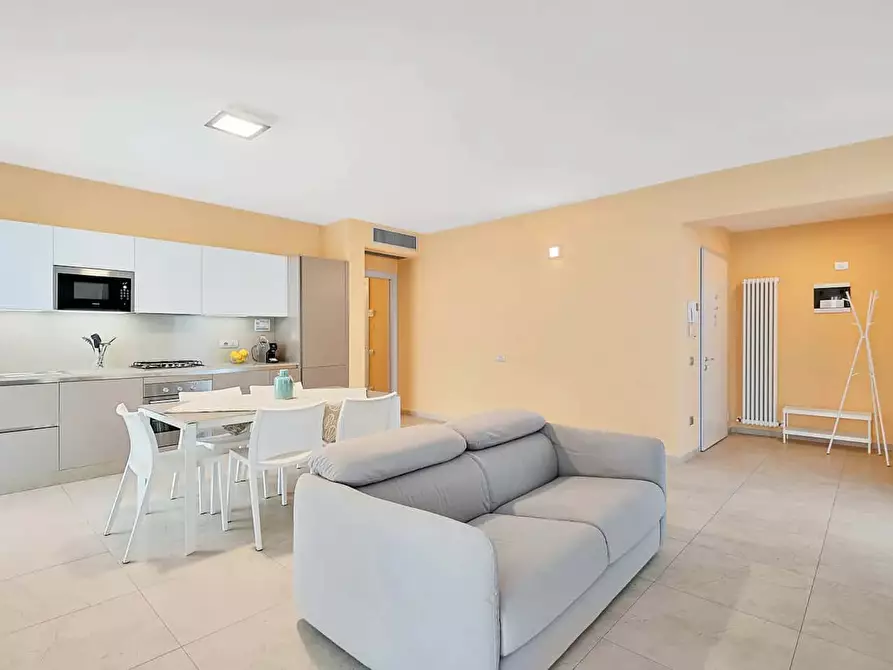 Immagine 16 di Appartamento in affitto  in Via Felice Cavallotti31 a Viareggio